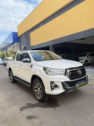 TOYOTA HILUX 2.8 SRV 4X4 CD 16V DIESEL 4P AUTOMÁTICO